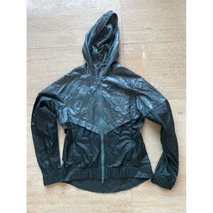 Nike women Lightweight Windbreaker Running hooded Jacket Grey Athletic Zip-Up XS